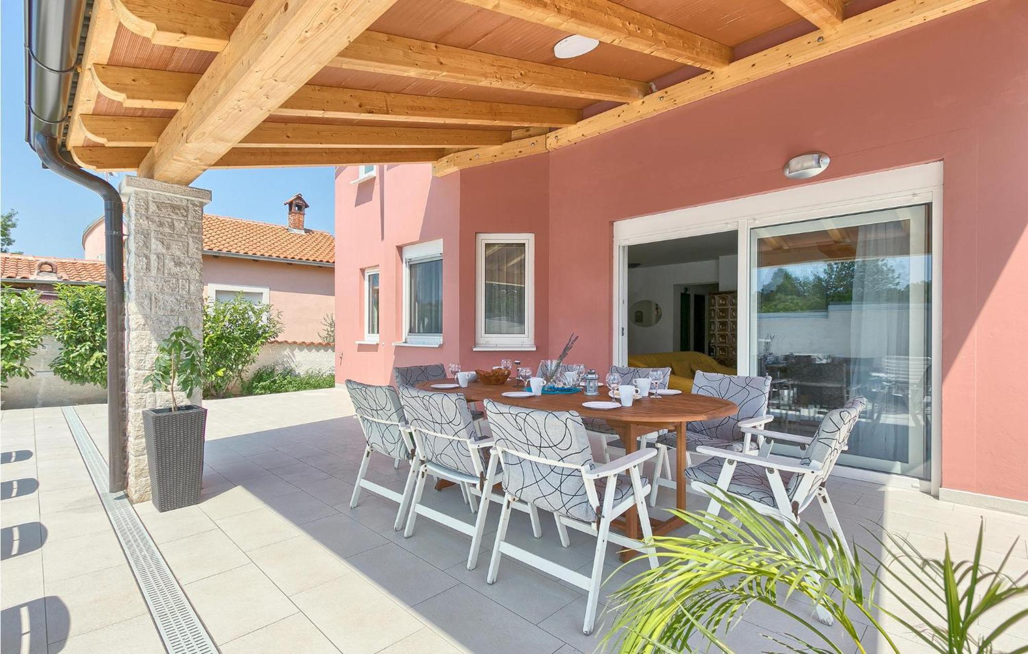 Cozy Home In Stinjan With Outdoor Swimming Pool Dış mekan fotoğraf