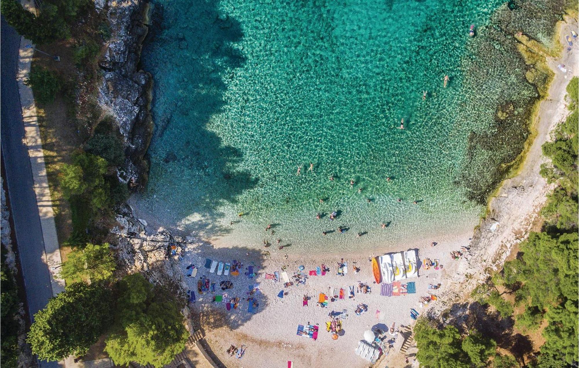 Cozy Home In Stinjan With Outdoor Swimming Pool Dış mekan fotoğraf